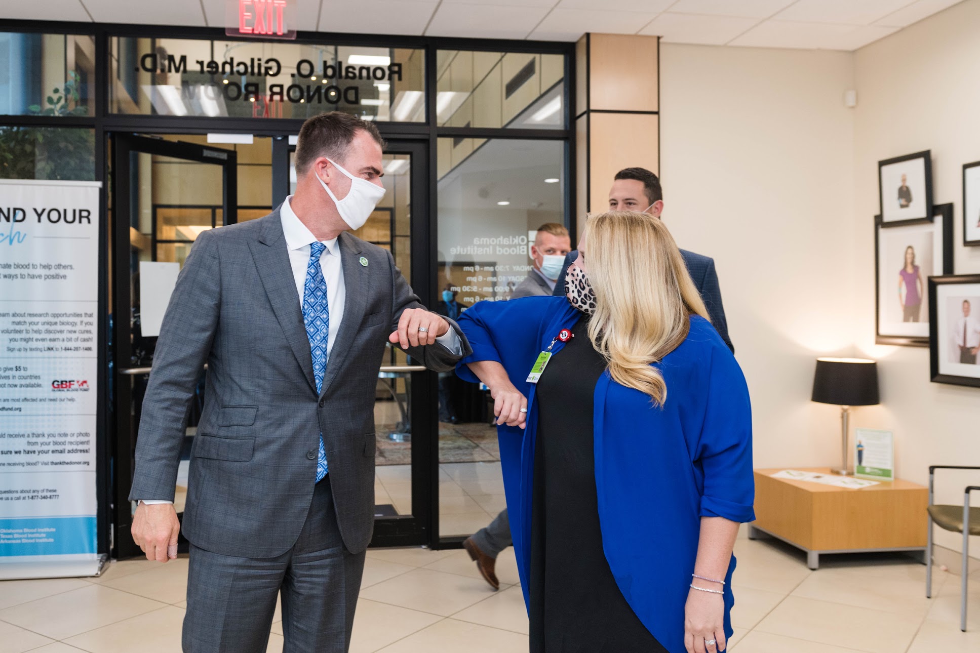 Governor Stitt at Oklahoma Blood Institute