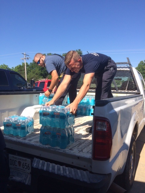 Mabel Bassett Correctional Center staff deliver water to area fire departments.