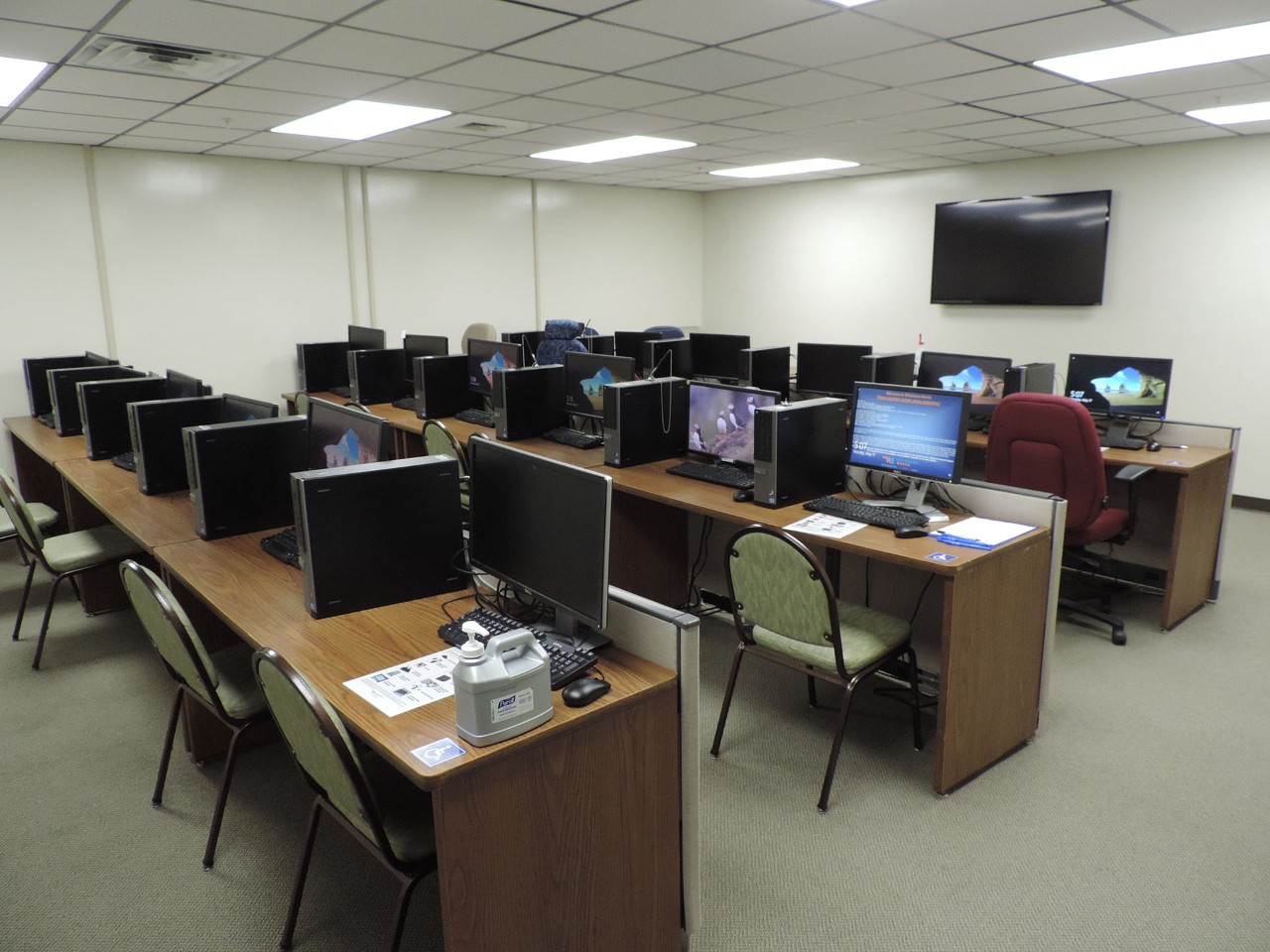Training or testing room with available computers and TV.