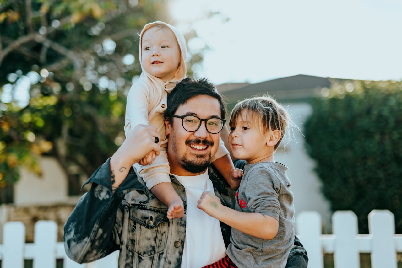 father with two daughters