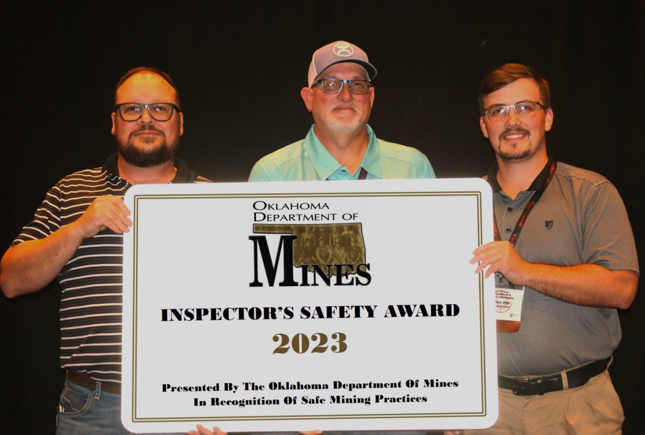 Oklahoma Department of Mines Inspector Loney Gregory with Small Mine Safety Award Winner Meridian Brick (Permit Number LE-1824)