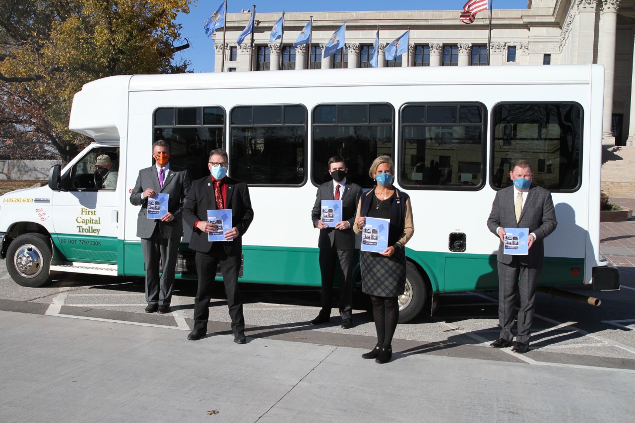 Transit plan presentation with bus