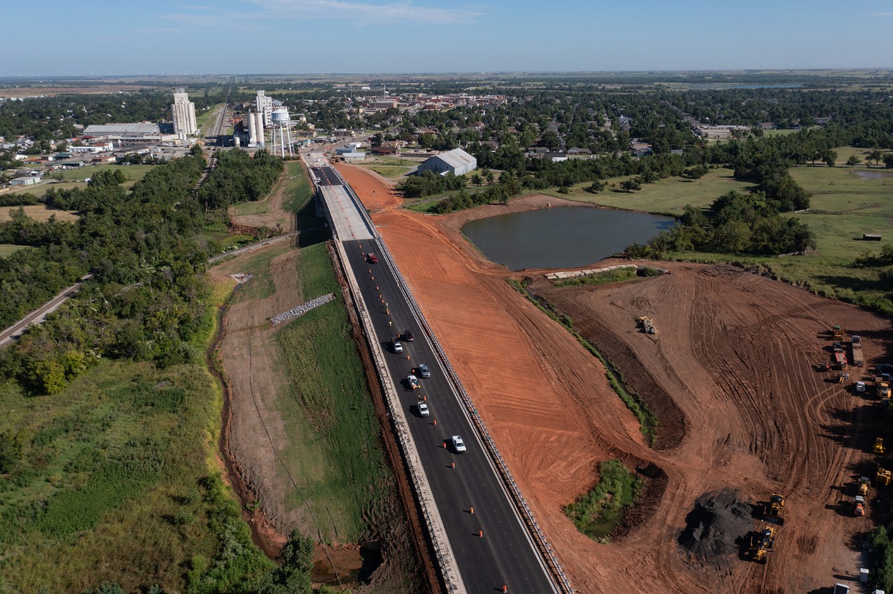 The US-81/I-40 Business bridge leading into El Reno is an example of a structurally deficient bridge reconstruction project that is helping Oklahoma rise in the national rankings for good bridge conditions. This nearly $10 million project is close to completion.