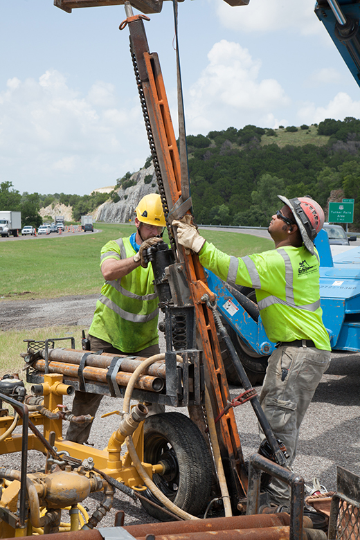 /content/dam/ok/en/odot/images/i-35-rock-slide-7.3.2015-rp-048-forweb.jpg