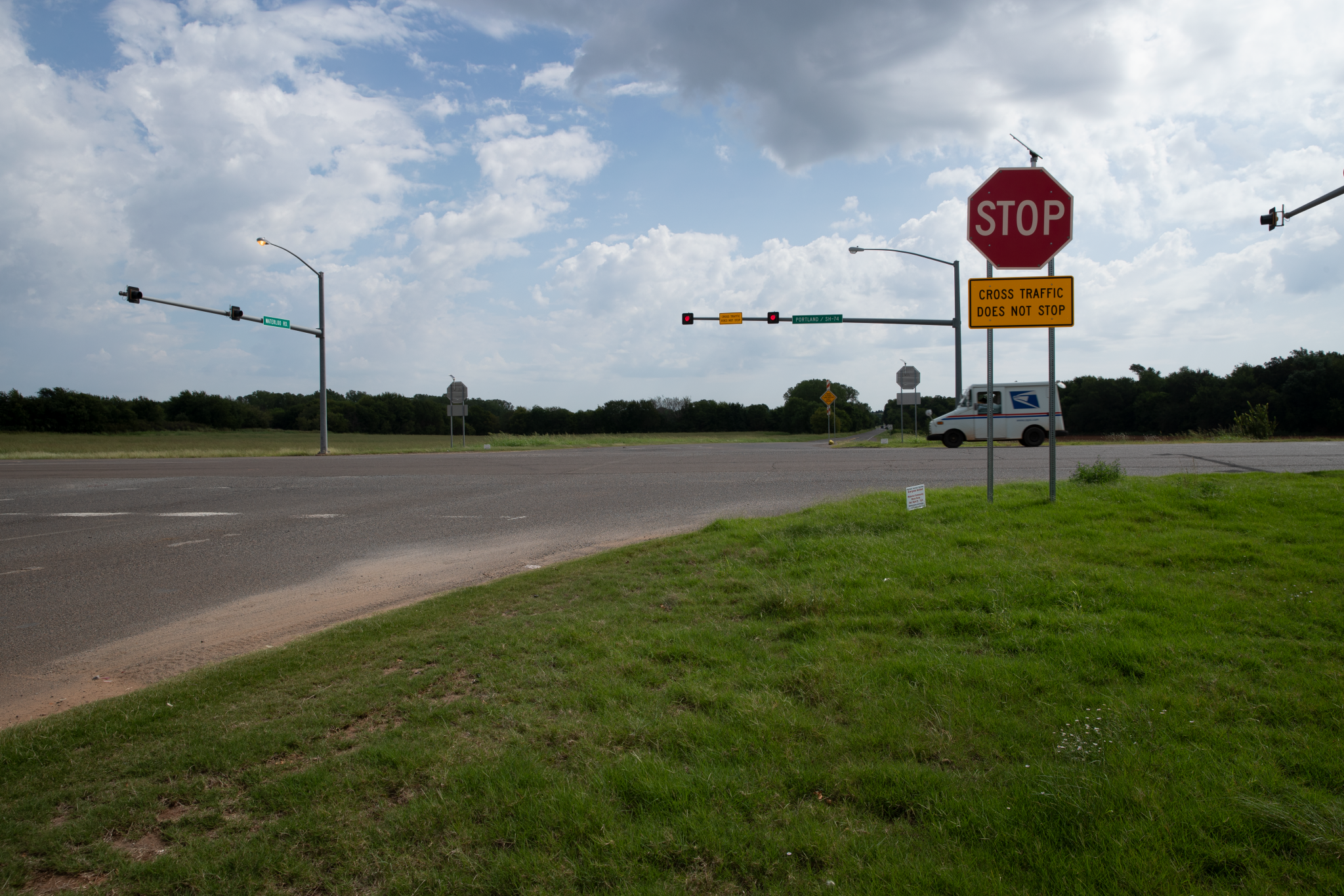 SH-74 and Waterloo Rd signals