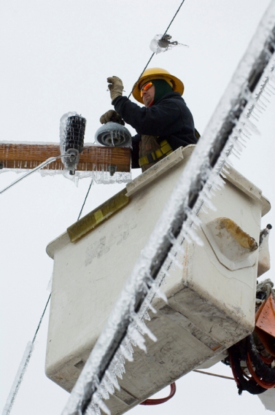 /content/dam/ok/en/oem/images/photos/winterweather/checotah017low.jpg