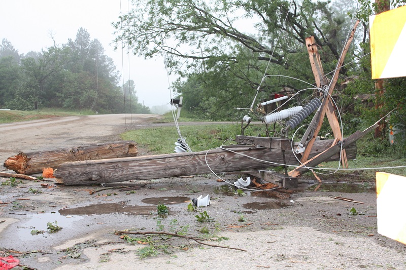 /content/dam/ok/en/oem/images/20100510electric-pole.jpg