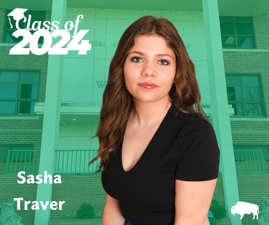 Sasha Traver senior picture