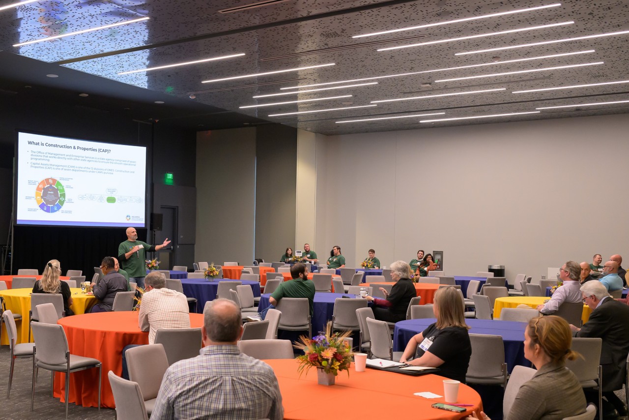 People attend the State of Construction Breakfast at the 2024 State Suppliers Expo.